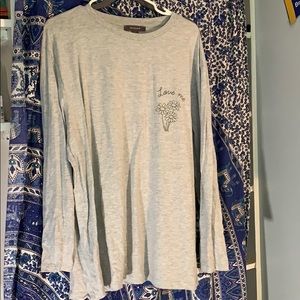 Grey long sleeve tee